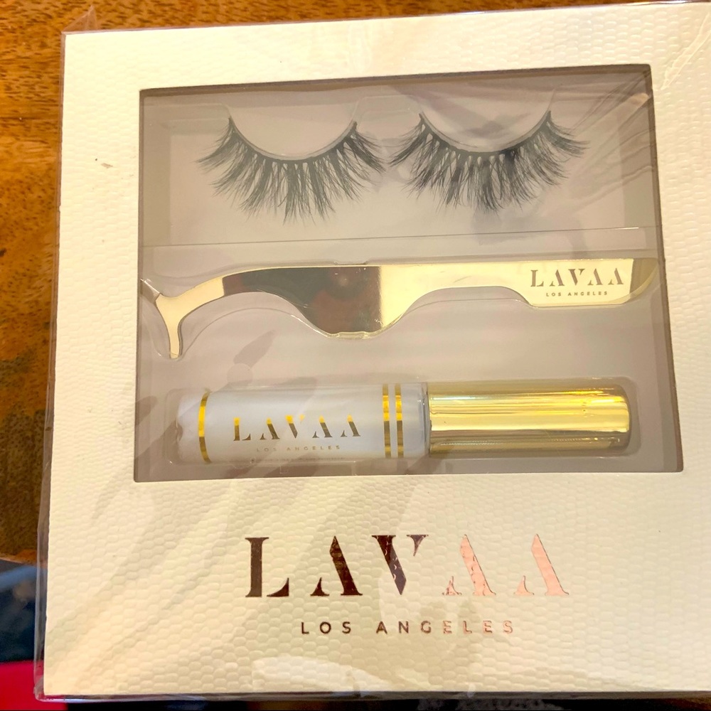 Lavaa Mink lashes Los Angless